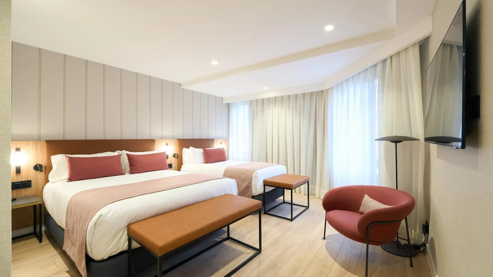 Catalonia Barcelona 505 Hotell 4*,